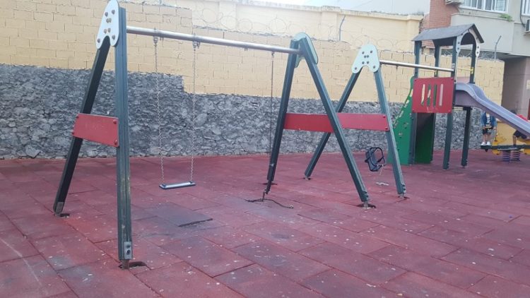 columpios-parque-ceuta-002