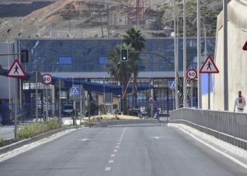 frontera-cerrada-001