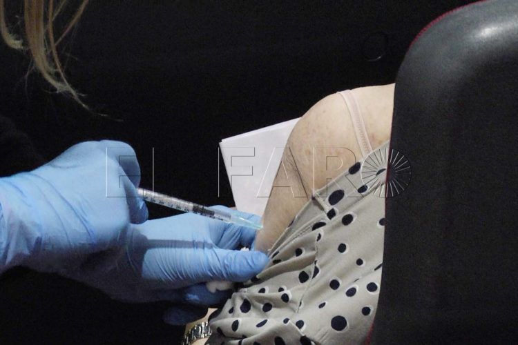 tercera-dosis-vacunacion-mayores20