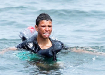 achraf-niño-botellas