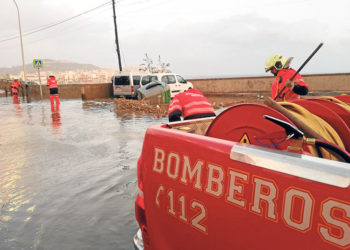 agua-acumulada-obstaculo