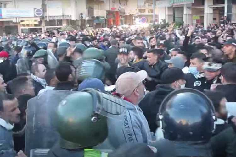 choques-seguridad-manifestantes-tanger-2