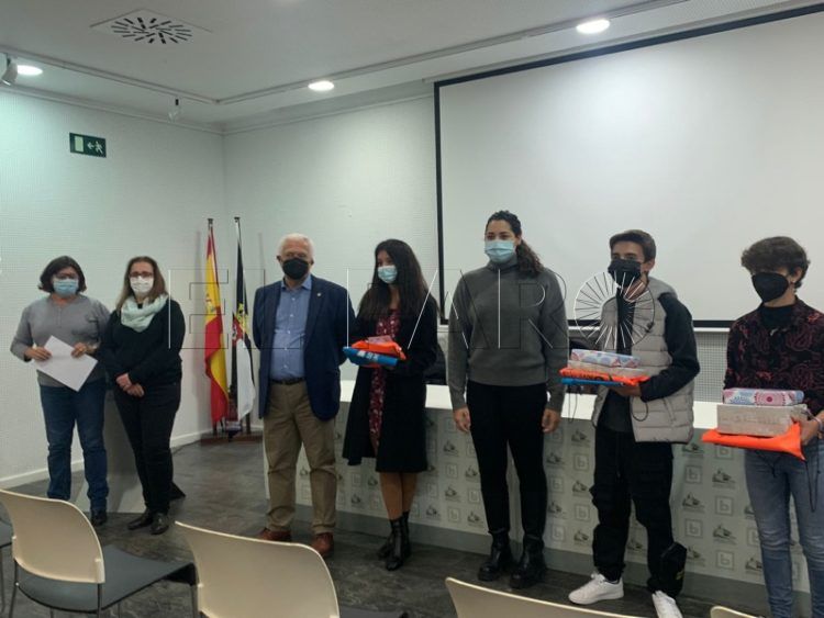 entrega-premios-concurso-esloganes-violencia-genero-004