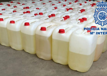 garrafas-gasolina-narcolancha
