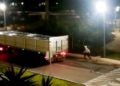 inmigrantes-intento-colarse-camiones-puerto-002
