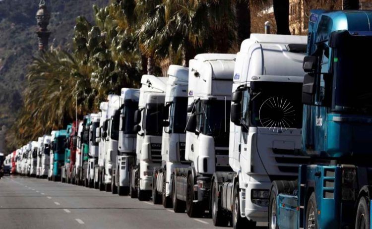 transportistas-puerto-falta-suministros-002