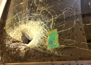 agresion-piedra-policia-local