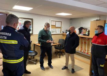 bomberos-visita-psoe