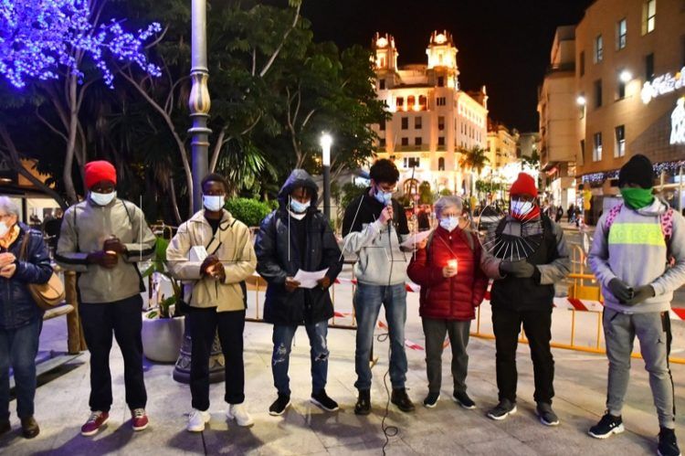 circulo-silencio-no-olivda-desaparecidos-004