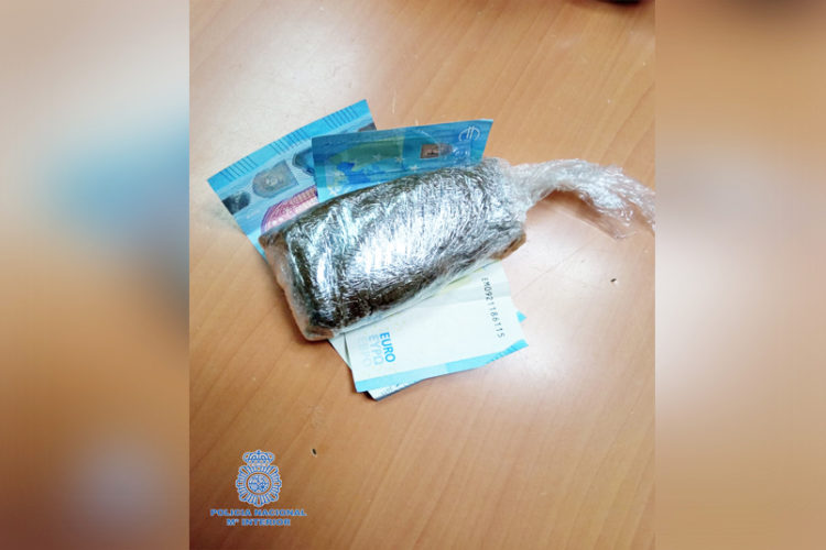 hachis-fardos-policia-nacional