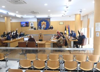 pleno-presupuestos-ceuta-rontome-votacion-006