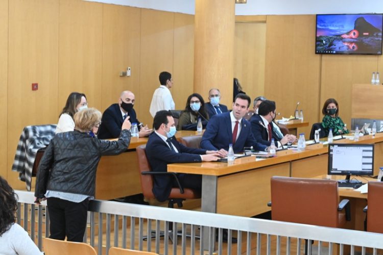 pleno-presupuestos-discusion-2