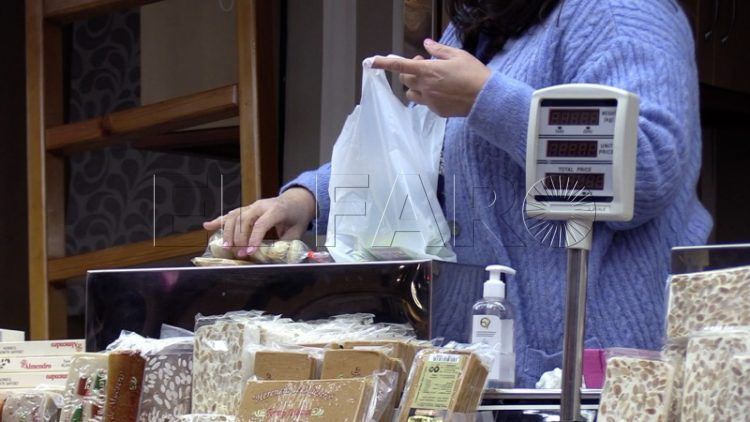 puesto-turrones-marina-navidad-017