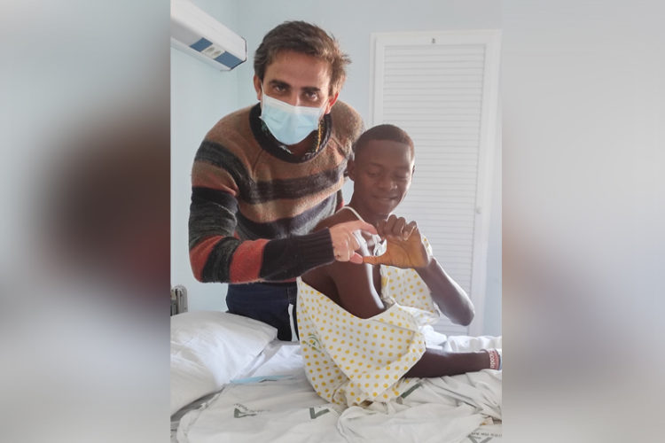 quitinho-paciente-guinea-bisau