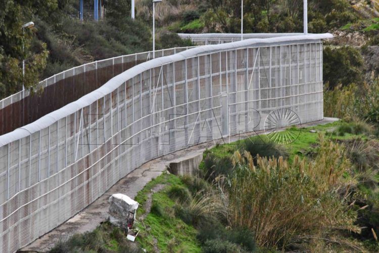 valla-perimetro-frontera