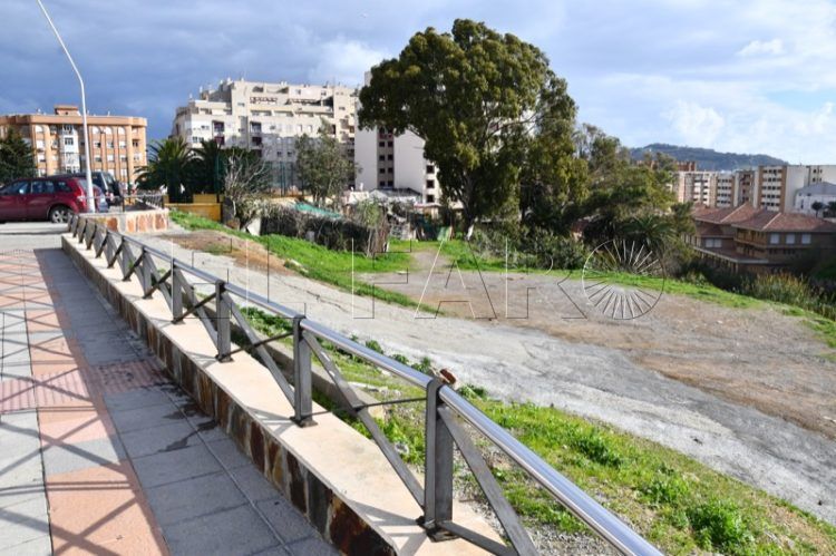 adoratrices-aparcamientos-002