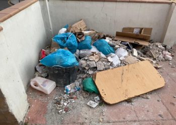 basura-escombros-suciedad-denuncia-vecinos-gallo-008