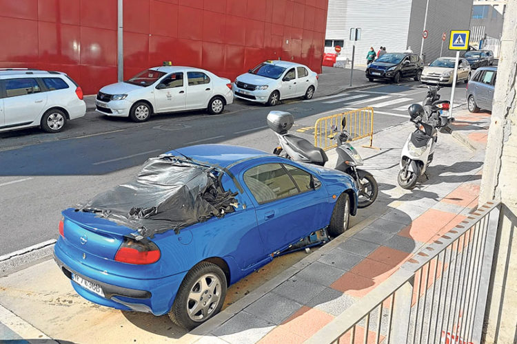 coche-abandonado-loma-colmenar-1