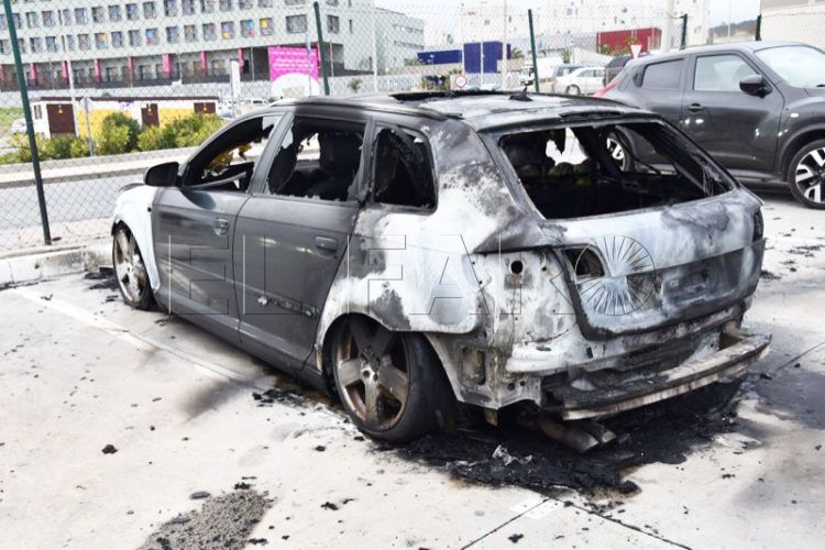 incendio-vehiculo-loma-colmenar-001