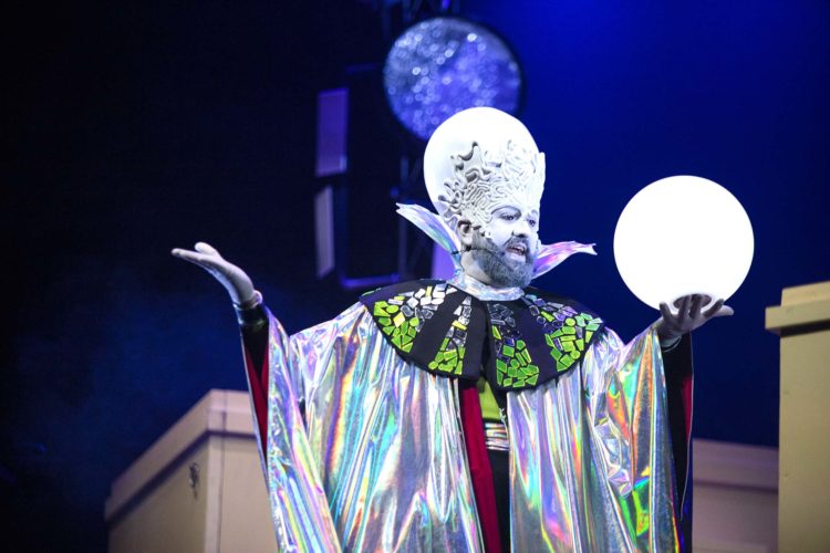 manu-sanchez-emigrante