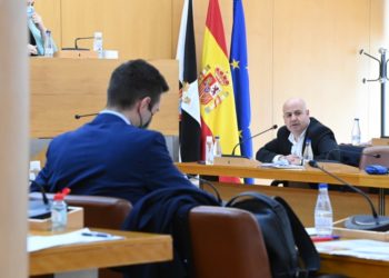 pleno-asamblea-ceuta-110122-036