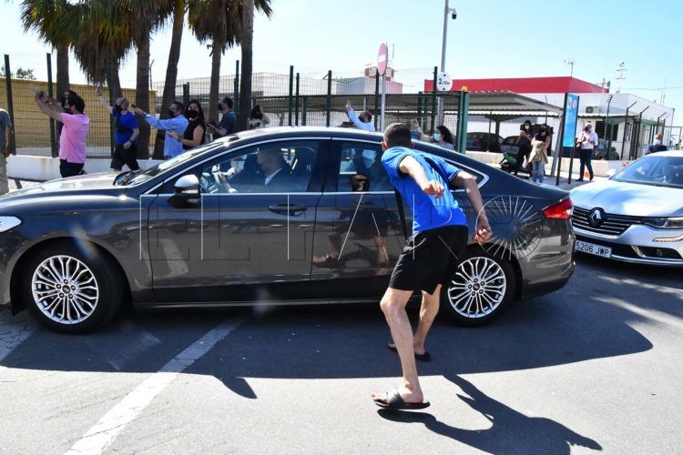 visita-pedro-sanchez-mayo-abucheos-2