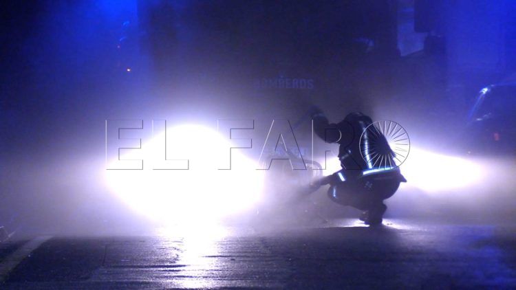 incendio-bomberos-calle-linares-edficio-calypso-012