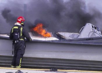 incendio-embarcaciones-bomberos