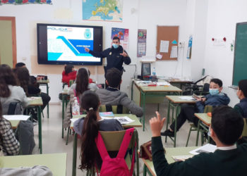 policia-nacional-charlas-andres-manjon-colegio