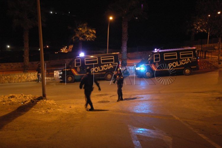 policia-nacional-noche-001