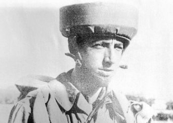 primer-paracaidista-guerra-hagunia