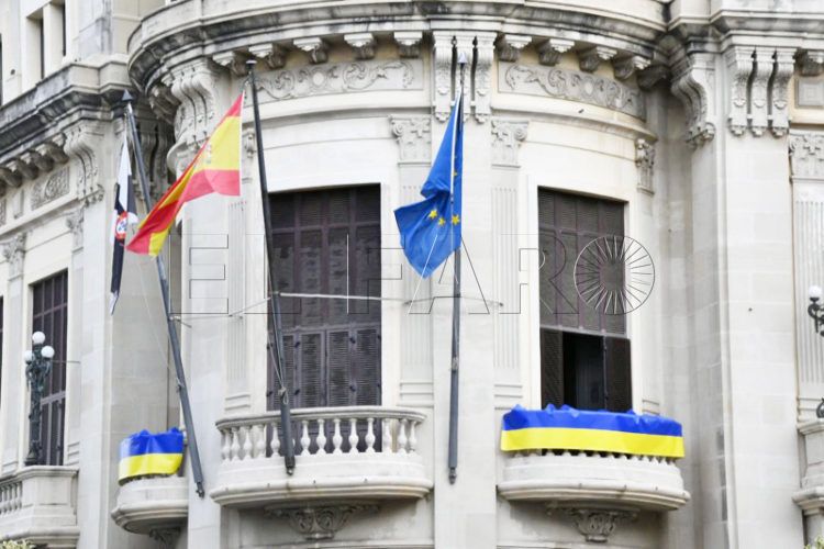 acto-asamblea-apoyo-bandera-ucrania-013