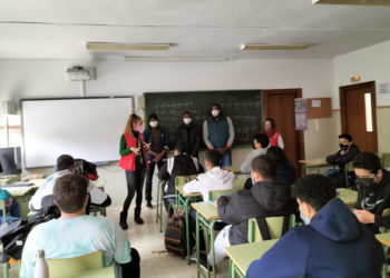 cruz-roja-residentes-ceti-ies-almina-camoens-002