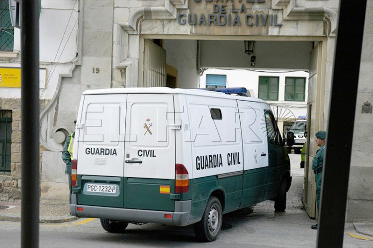 guardia-civil-furgon