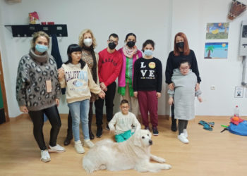 terapia-perros-colegio-san-antonio-001