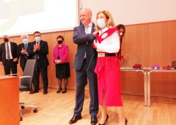 uned-aniversario-condecoraciones