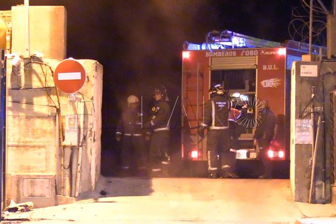 bomberos-incendio-alfau-policia-portuaria-001