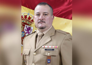 cabo-primero-regulares-atragantado-bar-sevilla