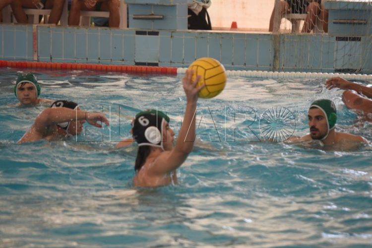 cn-caballa-natacion-001