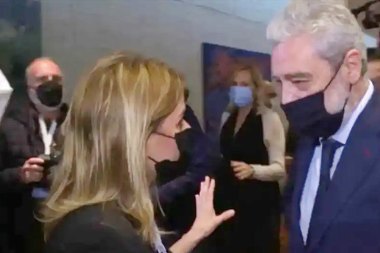 empujon-miguel-angel-rodriguez-periodista