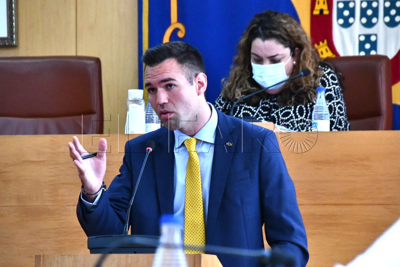 vox-verdejo-redondo-pleno-debate (5)