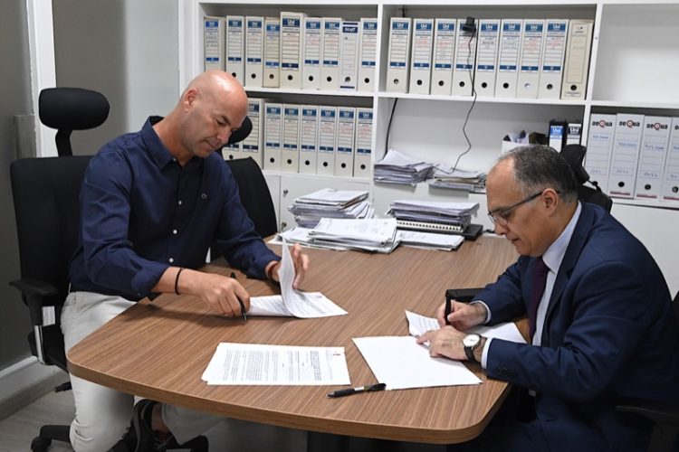 alberto-gaitan-convenio-asociacion-alcazaba-001