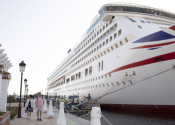 crucero-aurora-turistas-011