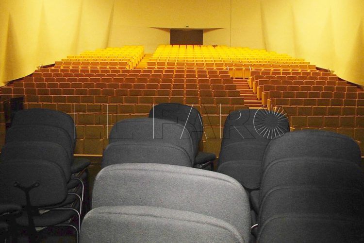 teatro-revellin-vacio