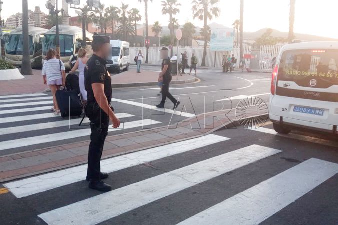 desalojo-puerto-maleta-policia-nacional-005