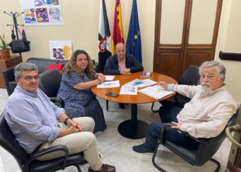 Representantes del PSOE ceutí y de Mahersa