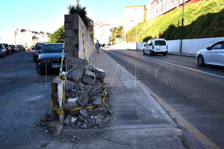 muro-cae-accidente-benitez