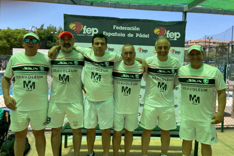 veteranos-padel-loma-margarita
