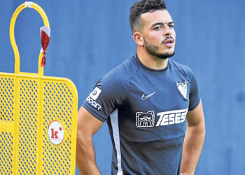 lorenzo-gonzalez-fichaje-ad-ceuta-procedente-manchester-city