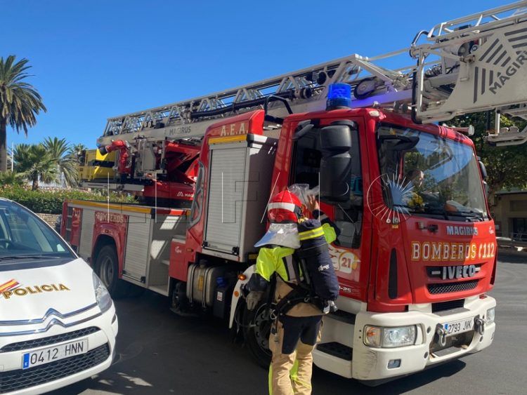 bomberos-policia-nacional-local-avenida-espana-001